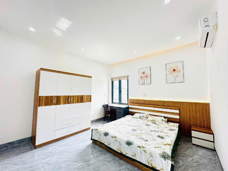 Cần bán nhà lô góc siêu thoáng 100m2- Full nội thất- Dọn vào ở ngay- chỉ 3,x tỷ