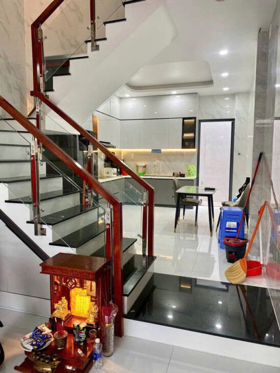 Nhà Mới ở ngay 63M2 -4 Tầng BTCT-Ô Tô Ngủ Trong Nhà- Khu Vip Quận 10 Hẻm Thông Chỉ 12 Tỷ