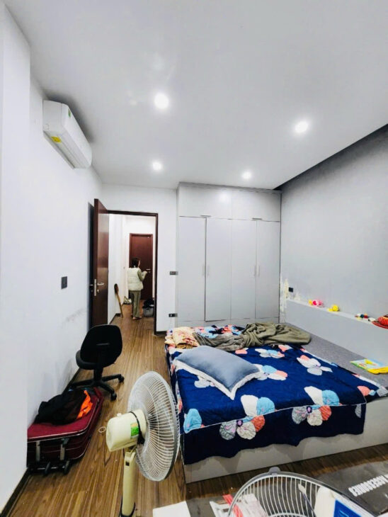 Bán nhà mặt phố quận Thanh Xuân, 50m2, 5 tầng, giá 15.5 tỷ.