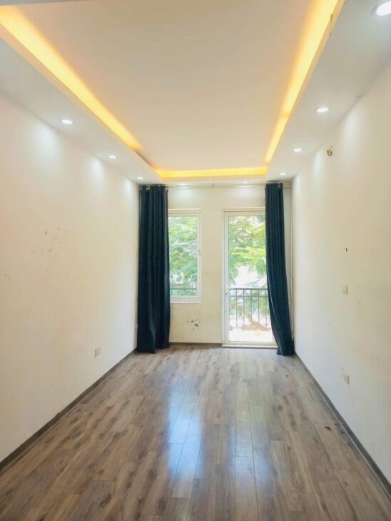 MẶT PHỐ VIP NGHI TÀM VỈA HÈ KINH DOANH 6 TẦNG THANG MÁY GIÁ 21 TỶ