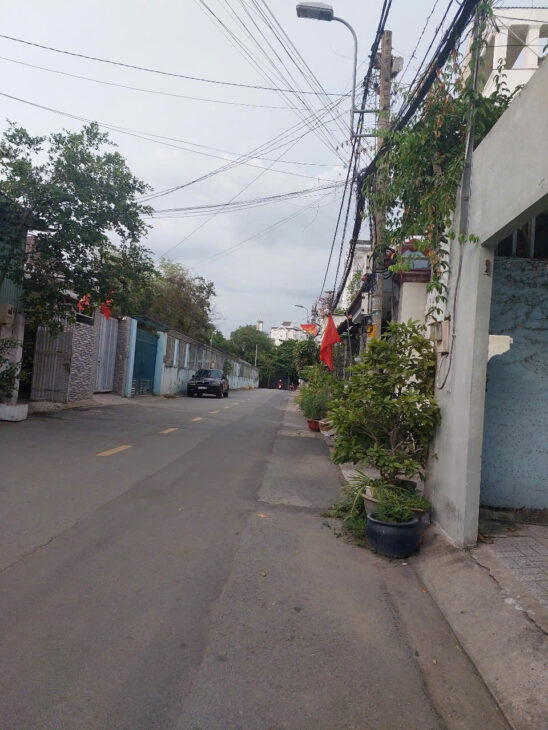 Nhà rẻ nhất khu vực hẻm oto Nguyễn Duy Trinh,Bình Trưng Tây,Thủ Đức giá chỉ 6 tỷ Vui lòng liên hệ