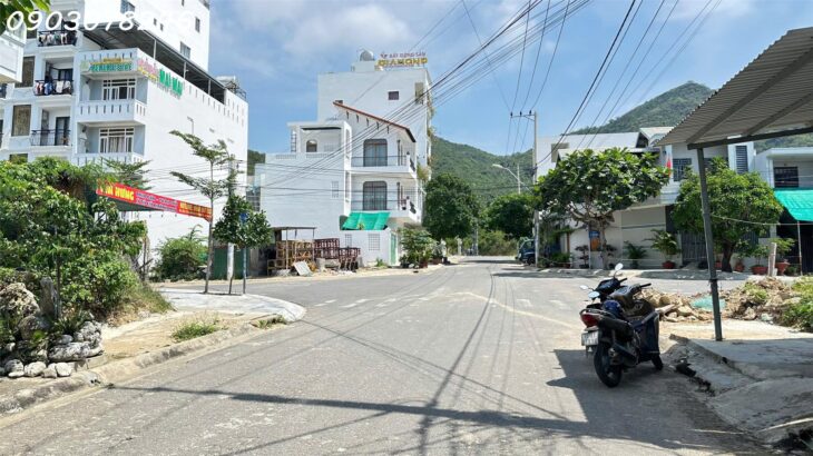 Cần bán 2 lô đất liền kề tặng 2 căn nhà tại Vĩnh Hòa