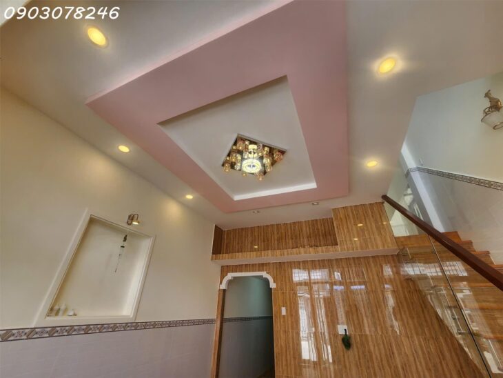 Cần bán nhà Vĩnh Hòa giá 3ty980 đường ô tô tránh nhau cách biển 700m