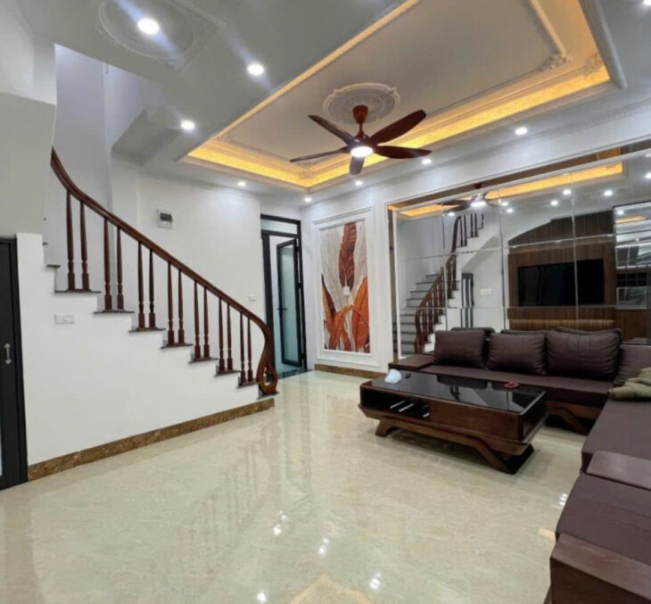 SIÊU PHẨM Hoàng Văn Thái – 45m2- 4 tầng – Nội thất nhập – nhỉnh 8 tỷ