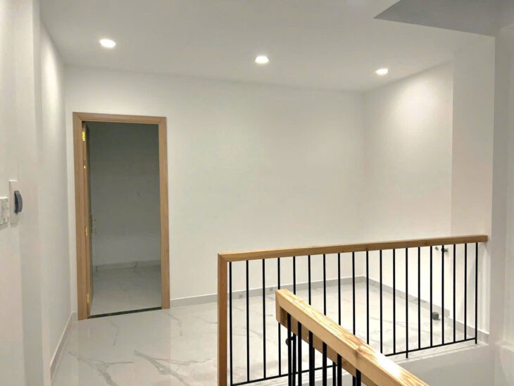 Cho thuê nhà 5 tầng Thạnh Lộc 16 Gần Ngã Tư Ga Q 12 5PN, 4WC, 80m², – 17 triệu/ tháng