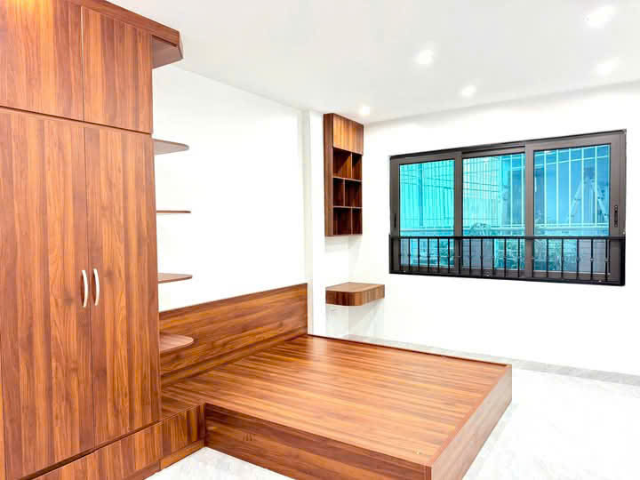 CHÍNH CHỦ CẦN BÁN NHÀ 45M GIÁ 12 TỶ , KHƯƠNG HẠ THANH XUÂN Ô TÔ VÀO NHÀ KINH DOANH