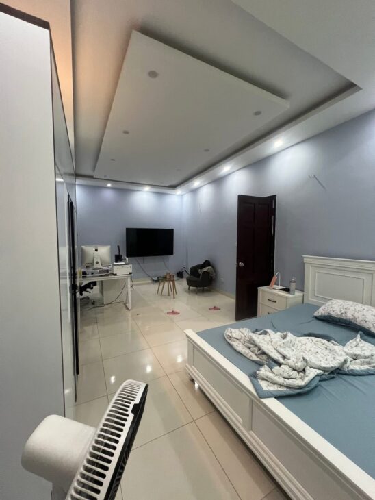 SIÊU PHẨM NHÀ ĐẸP TRUNG KÍNH – ÔTÔ TRÁNH, ĐỖ CỬA NGÀY ĐÊM – KINH DOANH ĐỈNH – GIÁ 20.5 TỶ