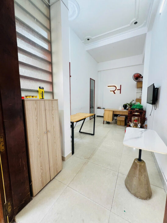 Cho thuê mặt bằng trệt 30m2 phù hợp văn phòng, buôn bán nhỏ