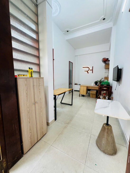 Cho thuê mặt bằng trệt 30m2 phù hợp văn phòng, buôn bán nhỏ