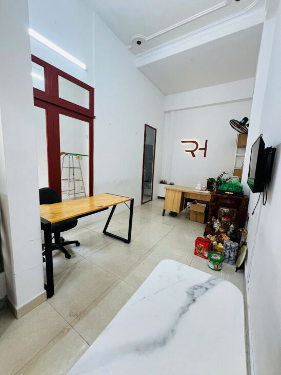 Cho thuê mặt bằng trệt 30m2 phù hợp văn phòng, buôn bán nhỏ