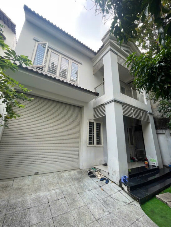 BÁN BIỆT THỰ ĐẸP KHU KIỀU ĐÀM, QUẬN 7 – GIÁ CHỈ 90TR/M2. LH NGAY 0938827657 MS TUYỀN