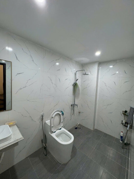 BÁN NHÀ TÂY NAM LINH ĐÀM- HOÀNG MAI, 43 M2, 5 TẦNG, MẶT TIÊN 4 M, GIÁ 11,8 TỶ.