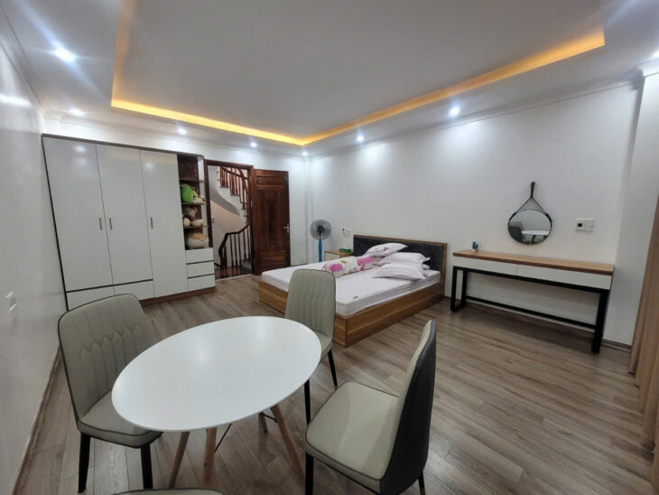 BÁN NHÀ TÂY NAM LINH ĐÀM- HOÀNG MAI, 43 M2, 5 TẦNG, MẶT TIÊN 4 M, GIÁ 11,8 TỶ.