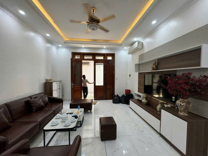 BÁN NHÀ TÂY NAM LINH ĐÀM- HOÀNG MAI, 43 M2, 5 TẦNG, MẶT TIÊN 4 M, GIÁ 11,8 TỶ.