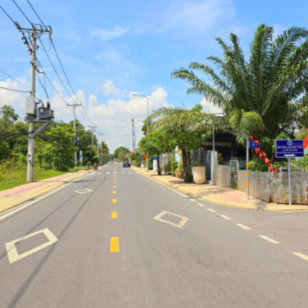 Kinh Khủng Khiếp, Bán Nhà Dt 201m2, ngang 6, Mặt Tiền, Quận 9, Giá chỉ 2.96ty Kinh Khủng Khiếp, Bán Nhà Dt 201m2, ngang 6, Mặt Tiền, Quận 9, Giá chỉ 2.96ty