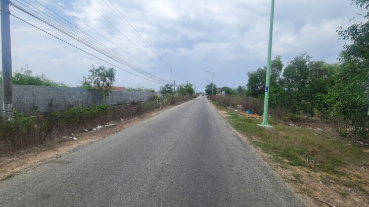 Bán 1197m2 đất đường Trần Quang Diệu, LaGi giá ngộp