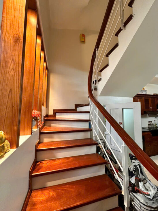 Hiếm, Xuân Phương 50.2m2-5 ngủ, Lô góc, NT đẹp, sát phố, giá 6.95 tỷ