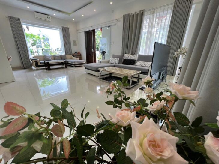 Bán nhà full nội thất như hình 5ty6 thuộc KĐT Vĩnh Điềm Trung, Nha Trang
