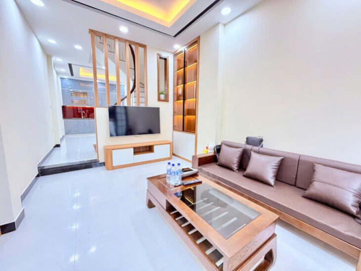 Cực hiếm, Trịnh Văn Bô 51m2-5PN, Lô góc, NT đẹp gần phố, giá 6.95tỷ
