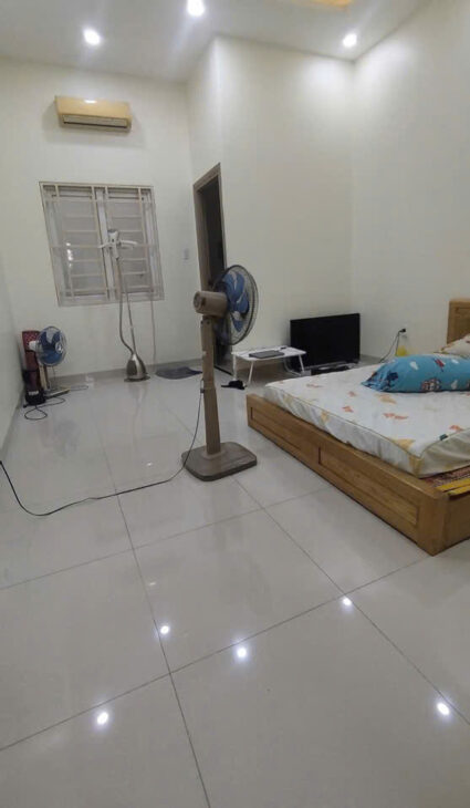 BÁN NHÀ 3 TẦNG TRẦN XUÂN SOẠN, Q7 – XE HƠI ĐỖ CỬA – GIÁ CHỈ 8.X TỶ, LH 0938827657 MS TUYỀN