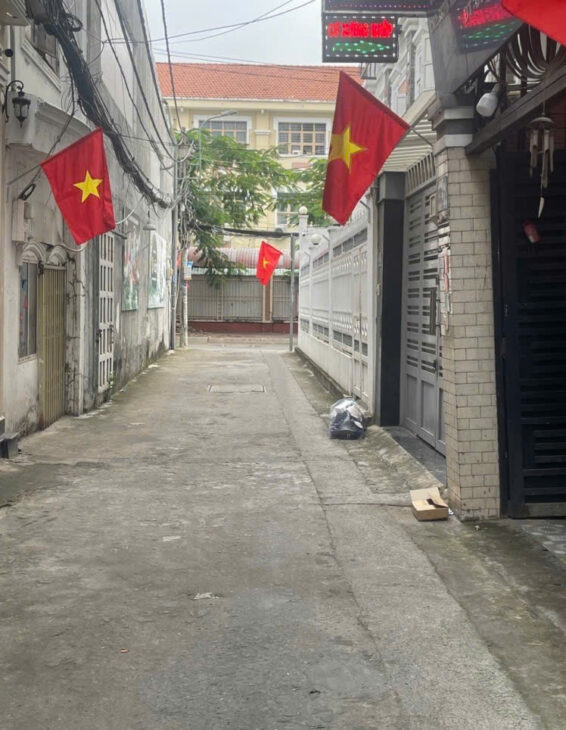 BÁN NHÀ LÂM VĂN BỀN, Q7 – XE HƠI ĐỖ CỬA – DÒNG TIỀN 15TR/TH – GIÁ CHỈ 8.3 TỶ, LH 0938827657 MS TUYỀN