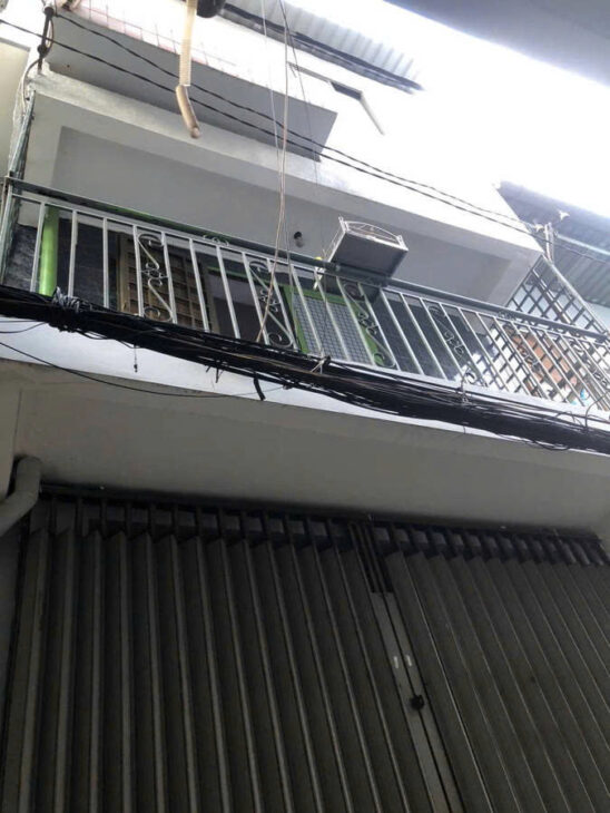 Bán nhà đang cho thuê 10tr có thể 30tr, p1Quận 10 gần chợ Hồ Thị Kỷ 60M2m,3T 5PN ,Khu KD– Phù hợp