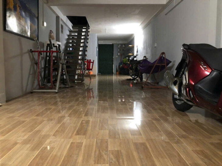 Bán nhà đang cho thuê 10tr có thể 30tr, p1Quận 10 gần chợ Hồ Thị Kỷ 60M2m,3T 5PN ,Khu KD– Phù hợp