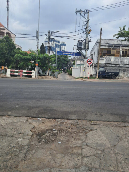 CHÍNH CHỦ CẦN BÁN NHÀ CHÁNH NGHĨA – NHÁNH ĐƯỜNG CM THÁNG 8- THỦ DẦU MỘT