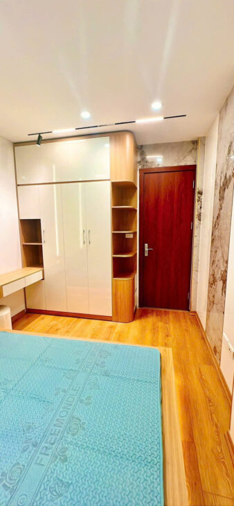 NHÀ ĐẸP TRẦN QUỐC VƯỢNG CẦU GIẤY- DT 31m2 5 tầng mt 3m Giá 7.85 tỷ