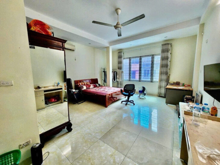 PHỐ VÍP THÁI HÀ – NGÕ PHÂN LÔ – Ô TÔ ĐỖ CỔNG DT 66m2 5 tầng MT 4.5m Giá 18.2 tỷ