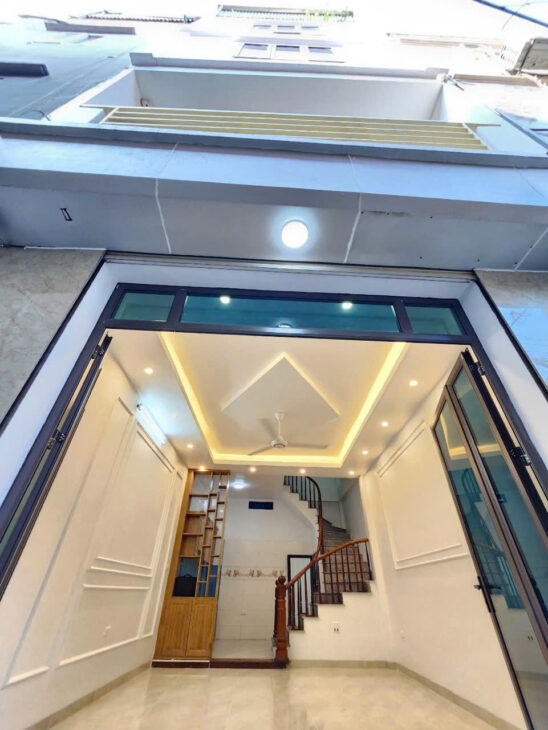 Bán Nhà Nam Dư Lĩnh Nam 42m 5 Tầng 5 phòng Tặng Hết Nội Thất Sổ Đỏ Riêng