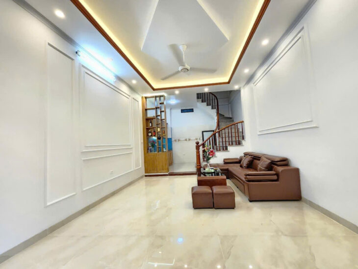 Bán Nhà Nam Dư Lĩnh Nam 42m 5 Tầng 5 phòng Tặng Hết Nội Thất Sổ Đỏ Riêng