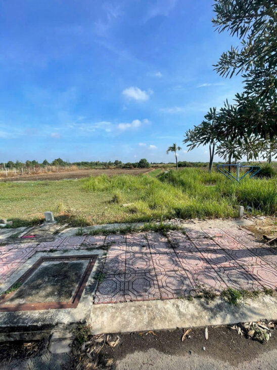 Bán gấp lô đất thổ 5×17, ODT sau lưng chợ, ngay TT. Đức Hòa