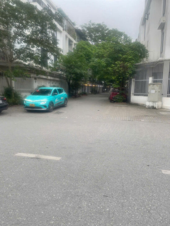 QŨY CĂN ĐẸP KHU ĐÔ THỊ AO SÀO- NHÀ LIỀN KỀ SỔ ĐỎ CHÍNH CHỦ – VỊ TRÍ KINH DOANH CỰC ĐẸP- HOÀNG MAI,