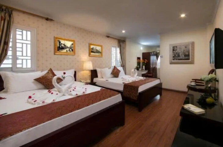 Bán nhà mặt phố Ấu Triệu, Hoàn Kiếm, 72m xây 7 tầng thang máy + Hầm, tum, giá 73 tỷ. LH: 0366051369