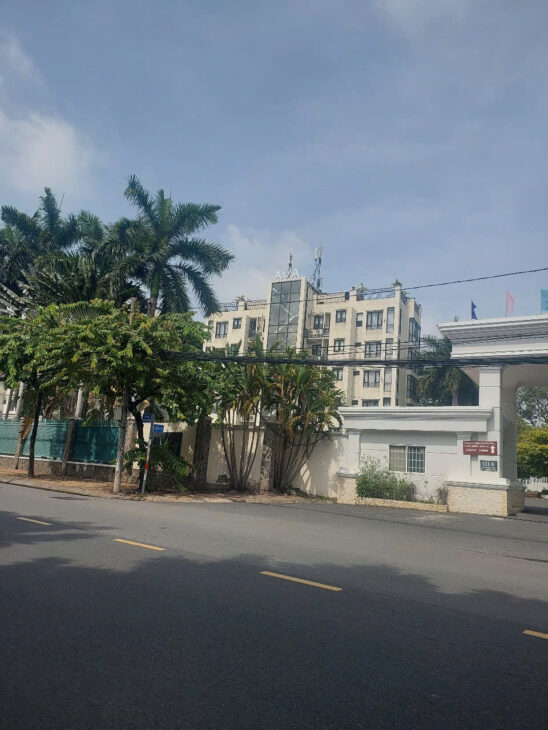 HẺM XE HƠI NGUYỄN THỊ THẬP Q7 – HIẾM TRONG TẦM GI.Á.HÀ NGANG 5×25 – CHƯA ĐẾN 50TR/M LH TÂM NHÀ ĐẸP