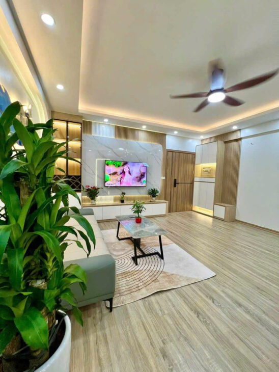 Bán căn hộ tòa Nơ 5 Pháp Vân, sổ đỏ, 82.3m2, 3 ngủ, giá chỉ 4 tỷ mấy chục