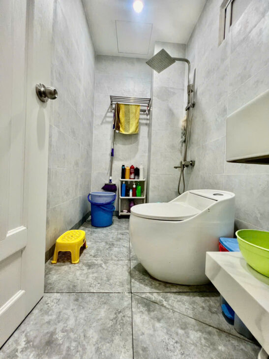 MẶT TIỀN TÂN VĨNH Q4 CÓ 5 TỶ ĐÚC XÂY MỚI 4 TẤM