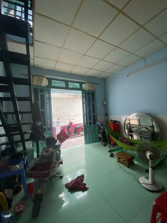 Nhà đẹp siêu hiế, Linh Đông Thủ Đức chỉ từ 2,x Tỷ hổ trợ vay 1,5 tỷ.