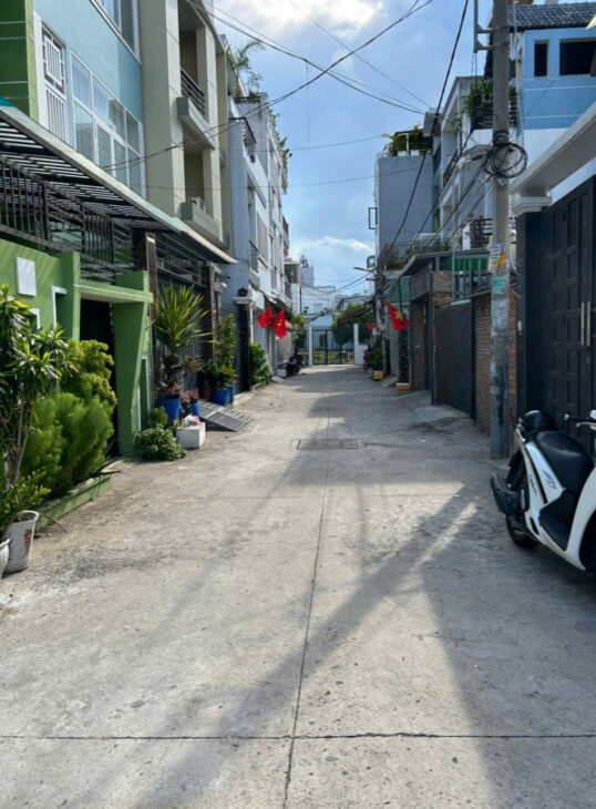 BÁN NHÀ 4 TẦNG – ĐƯỜNG XE HƠI – NGUYỄN THỊ THẬP, QUẬN 7 – GIÁ 11.8 TỶ. LH 0938827657 MS TUYỀN