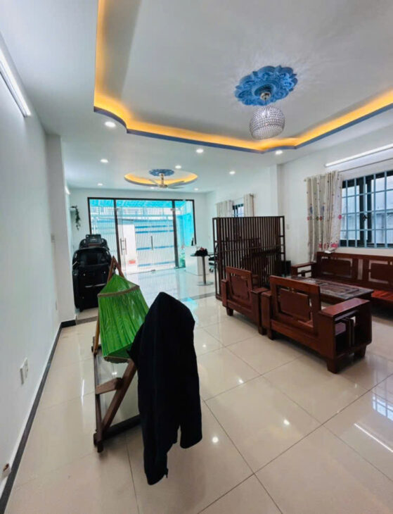 BÁN NHÀ 4 TẦNG – ĐƯỜNG XE HƠI – NGUYỄN THỊ THẬP, QUẬN 7 – GIÁ 11.8 TỶ. LH 0938827657 MS TUYỀN