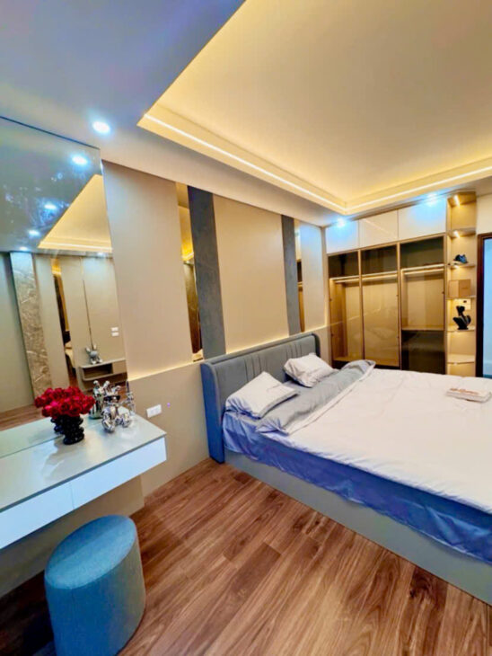 BÁN NHÀ ĐẸP XUÂN LA – 5 TẦNG, GẦN Ô TÔ – NGÕ THÔNG TỨ TUNG – FULL NỘI THẤT – GIÁ 7,95TỶ