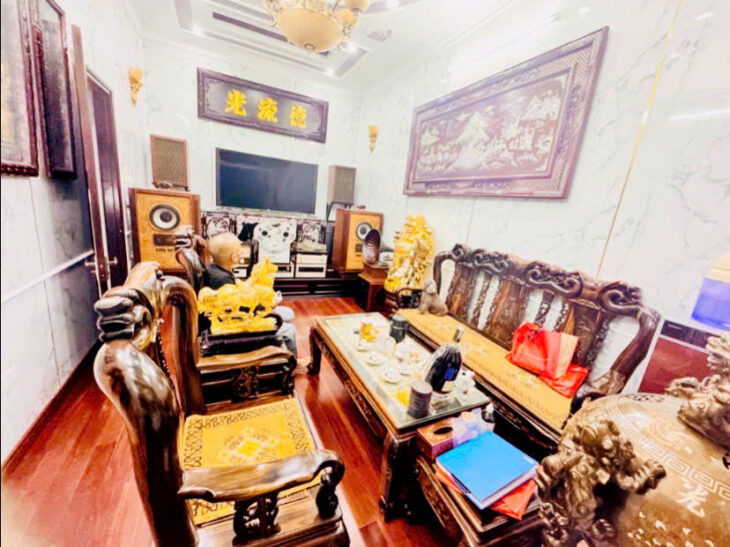 BÁN NHÀ NHÀ ĐẸP XUÂN LA, 5 TẦNG DÂN XÂY – Ô TÔ VÀO NHÀ – NGÕ RỘNG THÔNG – 7.5 TỶ