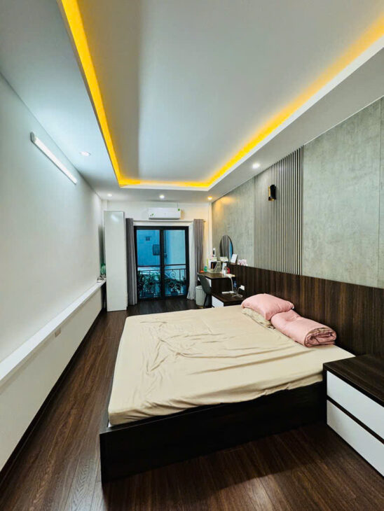 BÁN NHÀ LẠC LONG QUÂN 5 TẦNG – LÔ GÓC – GẦN HỒ TÂY – FULL NỘI THẤT – VÀI BƯỚC RA Ô TÔ, GIÁ 7.95 TỶ