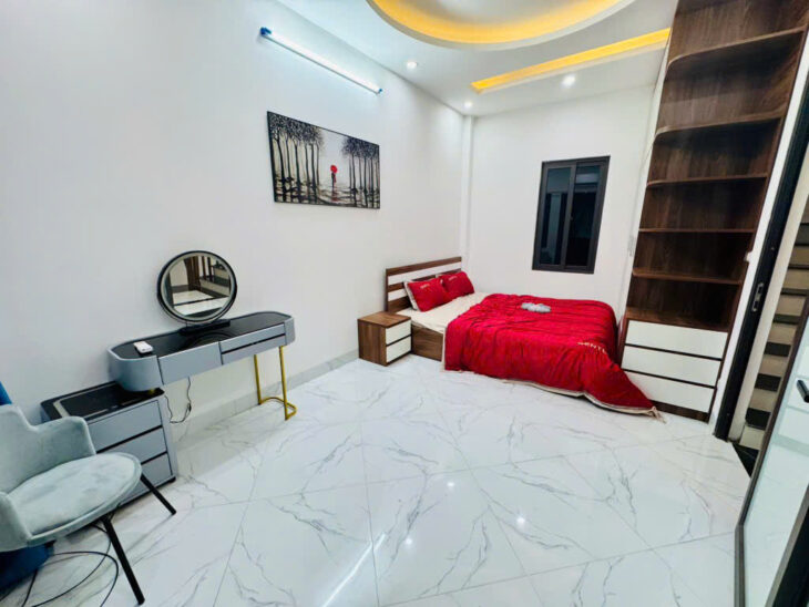 Cần Bán Nhà Nam Dư Lĩnh Nam 39m 5 Tầng 4 phòng Tặng Hết Nội Thất Sổ Đỏ