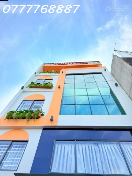 Bán tòa CHDV cao cấp Tân Bình gần sân bay cho thuê khoán 100tr/ tháng