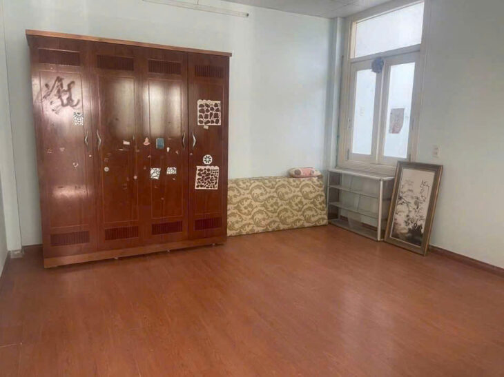 Cần bán nhà vị trí kinh doanh đẹp mặt tiền Tôn Thất Tùng p.Vĩnh Thọ tp. Nha Trang