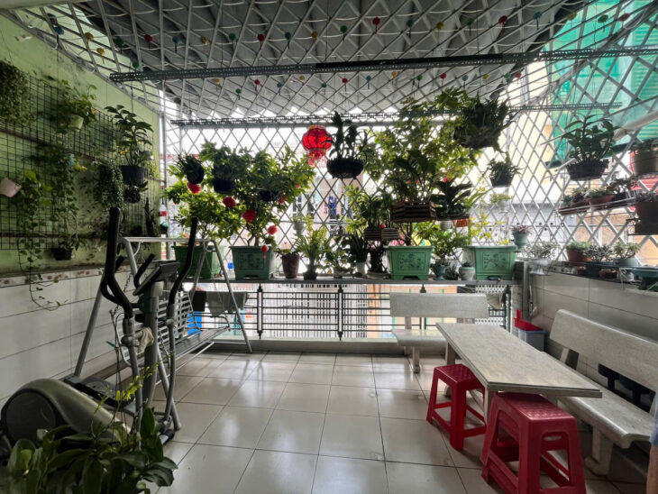 nhà đẹp 3 tầng Gò Vấp, hẻm xe tải tránh 5×15, 5 phòng ngủ, gần Emart, giá chỉ 8.6 tỷ