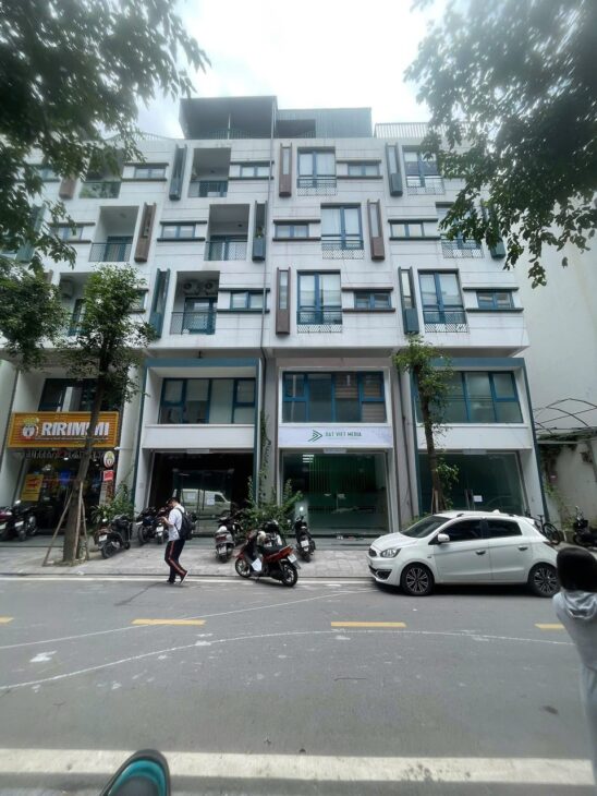 PHÂN LÔ VẠN PHÚC – ÔTÔ TRÁNH ĐỖ NGÀY ĐÊM – KINH DOANH ĐA DẠNG – GIÁ 34 TỶ