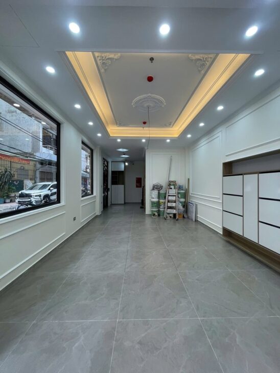 MẶT PHỐ VĨNH PHÚC – LÔ GÓC 9 TẦNG THANG MÁY – VỈA HÈ KINH DOANH SIÊU ĐỈNH – GIÁ 31 TỶ